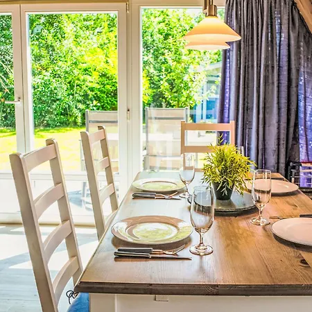 Meeresbrise By Interhome * Damp